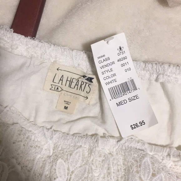 L.A. HEARTS Crop Top Crochet - Picture 2 of 2